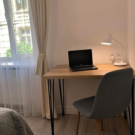 Iris Apartment On Popovich Lviv Kültér fotó