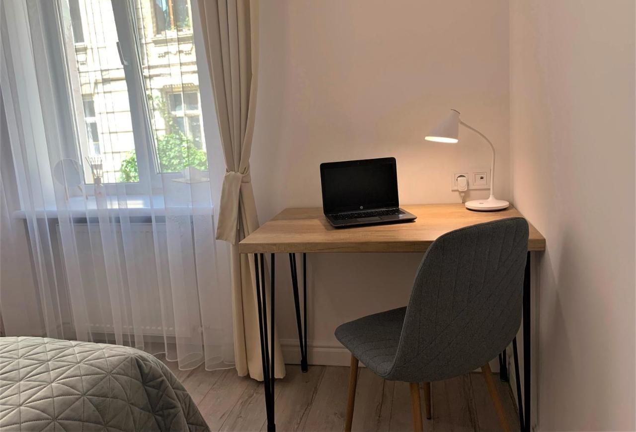 Iris Apartment On Popovich Lviv Kültér fotó