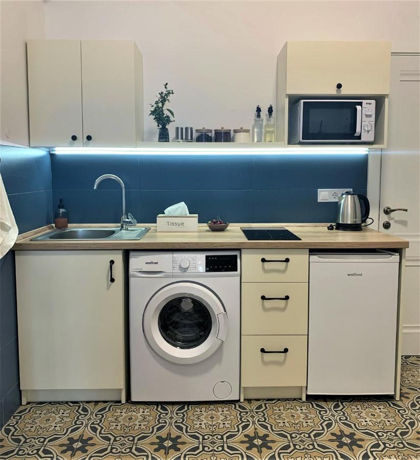 Iris Apartment On Popovich Lviv Kültér fotó
