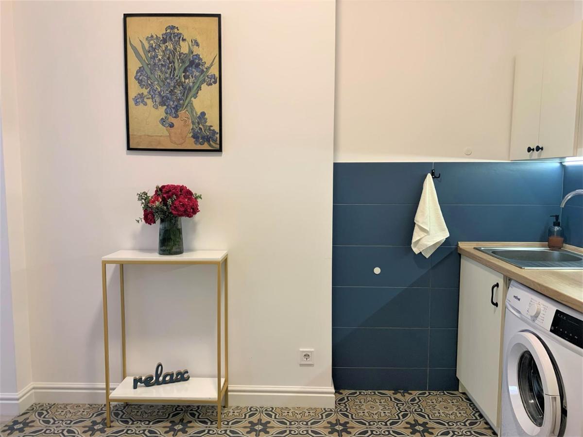 Iris Apartment On Popovich Lviv Kültér fotó
