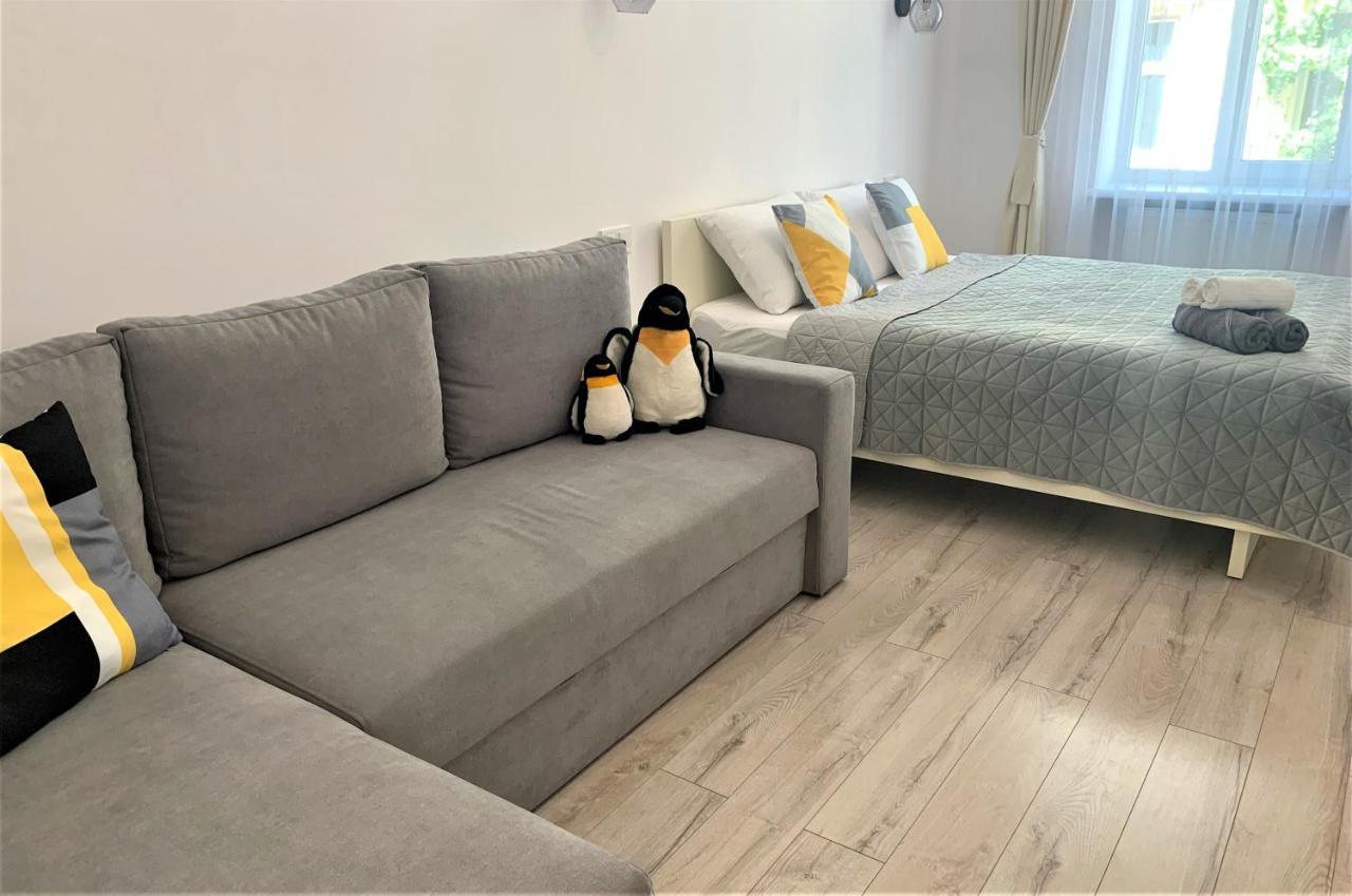 Iris Apartment On Popovich Lviv Kültér fotó